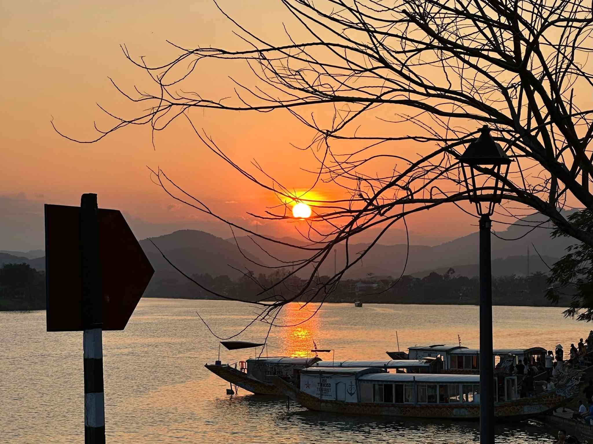 Sống ở Huế một tháng, thực sự tốn bao nhiêu tiền?